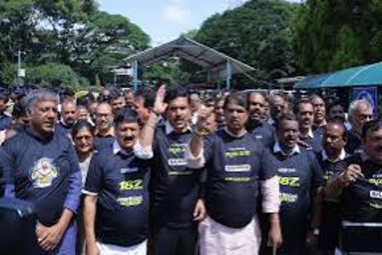 BJP, JD(S) MLAs march to Vidhana Soudha demanding Nagendra's resignation