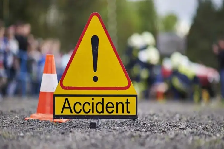 Karnataka: Three nursing students killed, 20 injured as tourist bus overturns