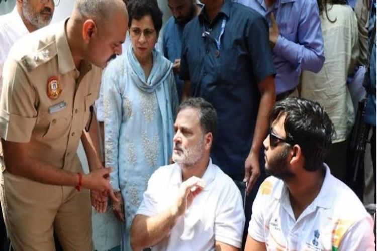 BJP accuses Rahul Gandhi of indulging in 'anarchic politics'