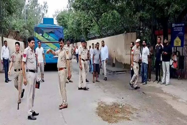 18 foreign nationals detained for staying illegally in outer Delhi district