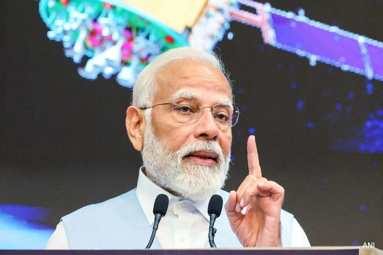 Modi government weakening ISRO: Congress