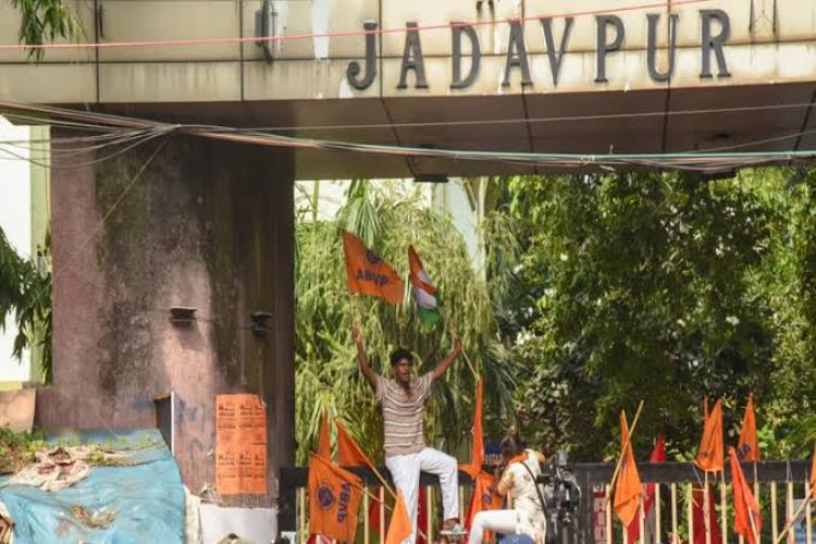 Jadavpur University clash: Head of inquiry committee resigns