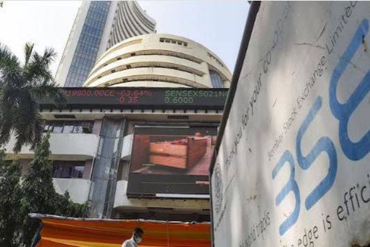 Markets rebound on softening crude oil prices, Sensex rises 287 points