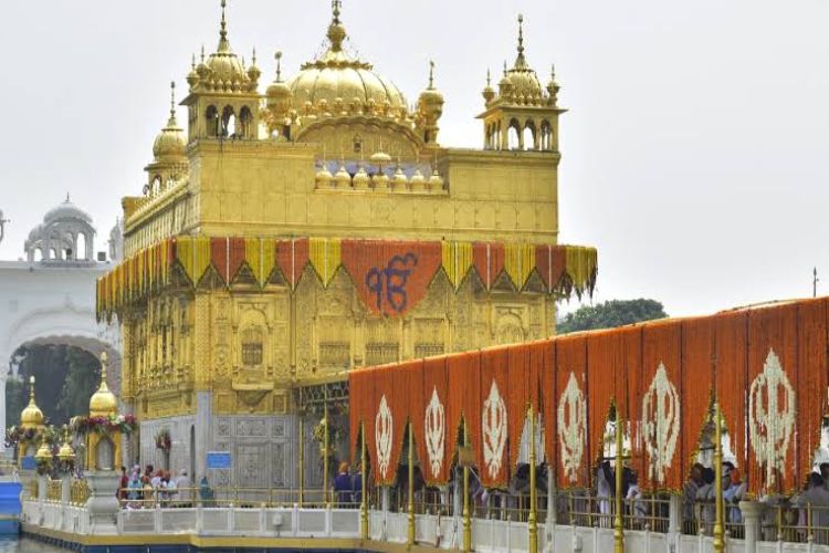 August 27: Installation of the holy Guru Granth Sahib in the Harmandir Sahib