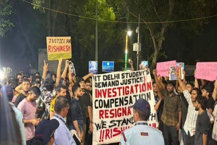 IIT Delhi Director warns of action against protesting students over 'threatening slogans'