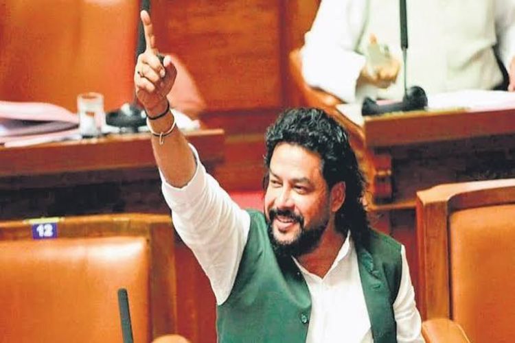 BJP to continue padayatra despite minister Nagendra's resignation