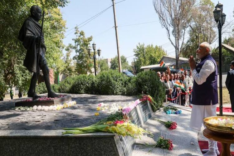 PM Modi pays tribute to Mahatma Gandhi in Kyrgyzstan