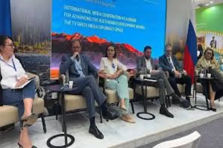 Media cooperation highlighted at UNCCD COP17 as tool to advance sustainable development