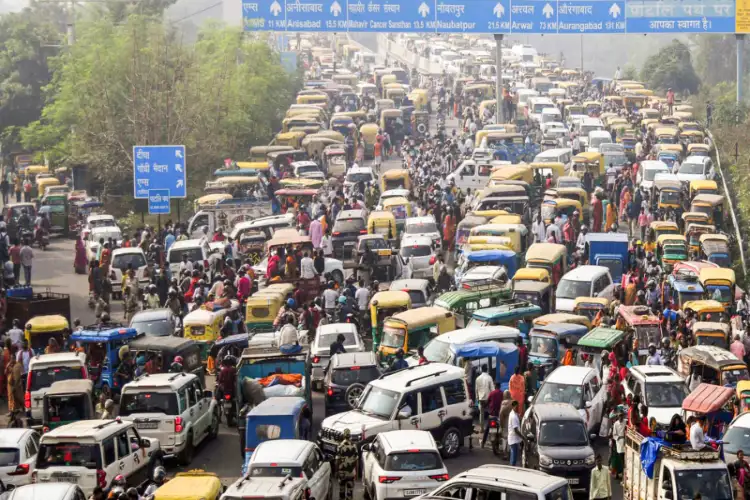 Auto retail records “biggest-ever” August as alternative fuels overtake petrol for first time: FADA