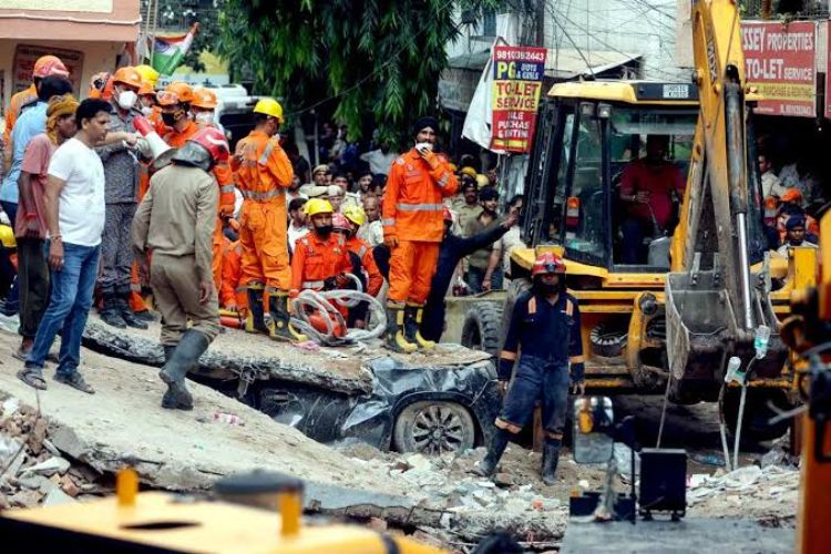 Satya Niketan building collapse is extremely unfortunate, DU, MCD responsible: High Court