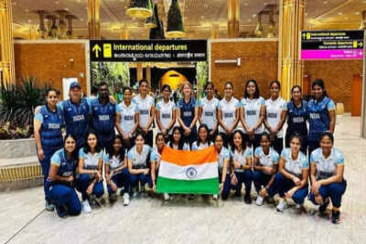 Indian women's hockey team leaves for Asiad with aim of gold medal