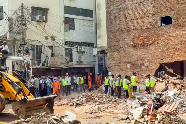 Satya Niketan building collapse: Supreme Court appointed Amicus Curiae seeks expansion of ongoing inspection drive to Delhi PGs