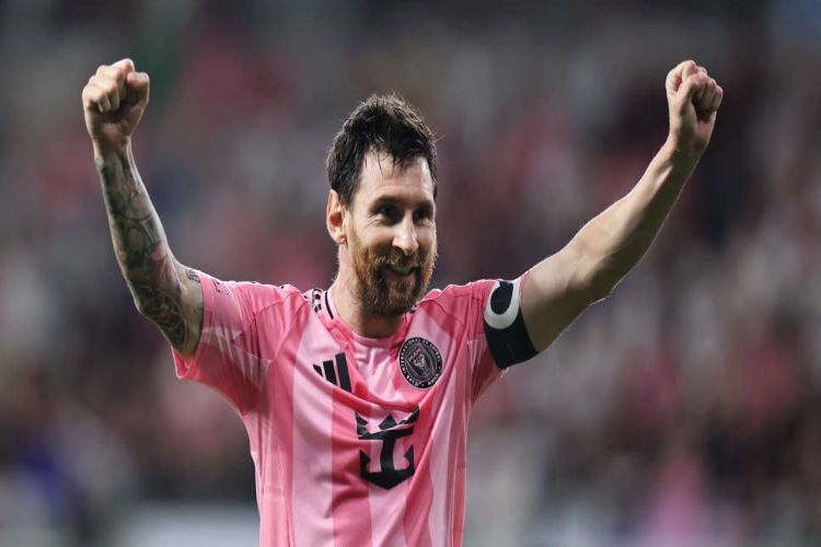 Messi to buy a second football club in Spain.