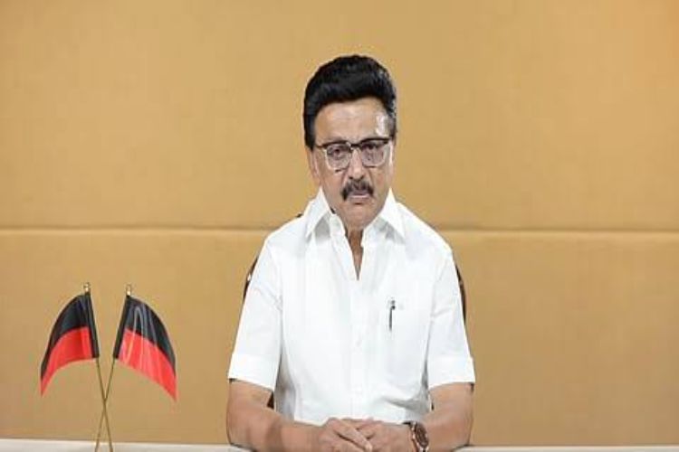 Stalin reacts to CM Vijay's jaw gesture, recalls suffering during MISA