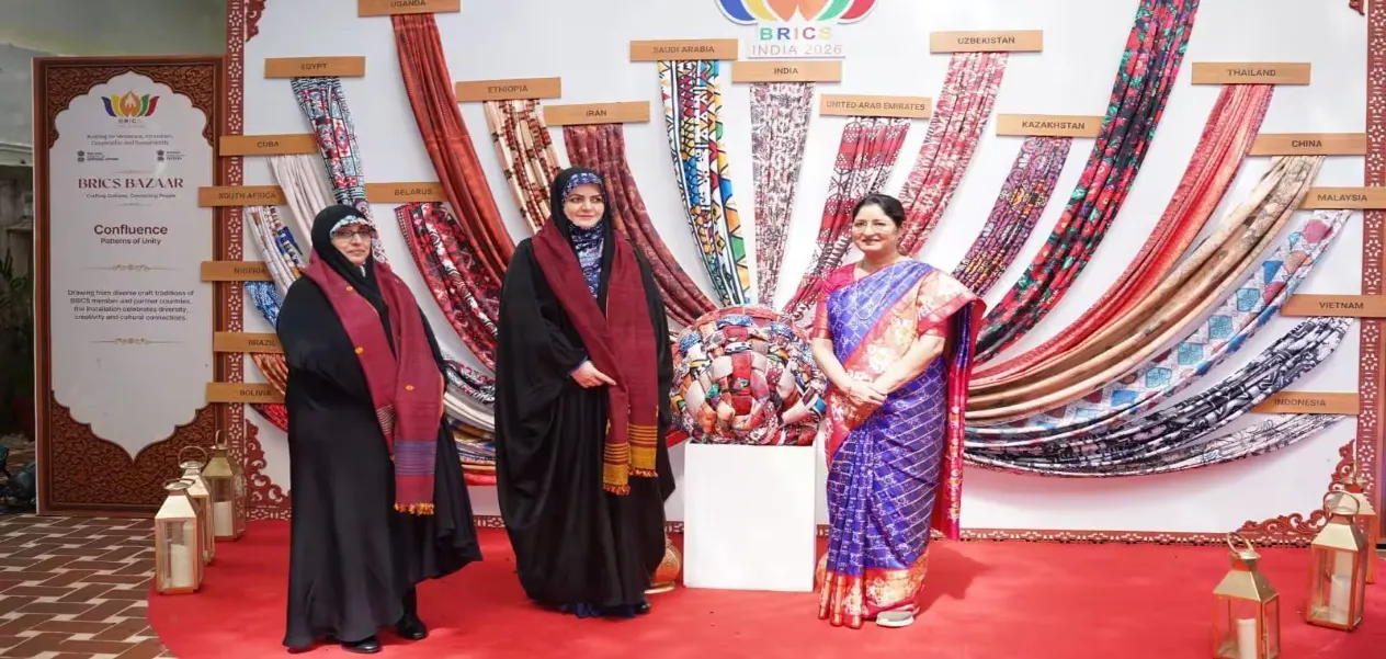 BRICS 2026: Zahra Pezeshkian captivated by Indian art and culture.