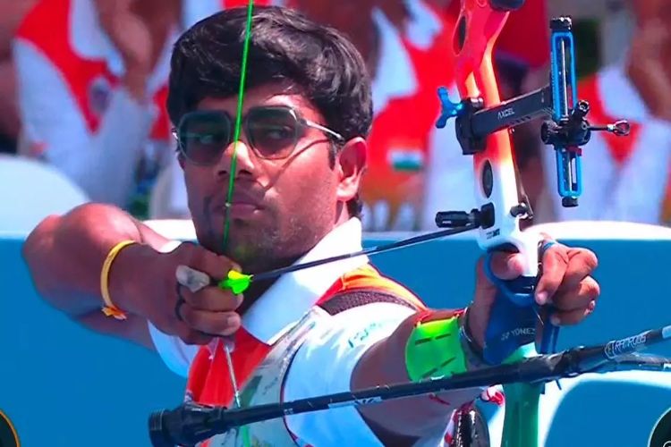 Andhra CM congratulates Bommadevara on winning gold medal in Archery World Cup