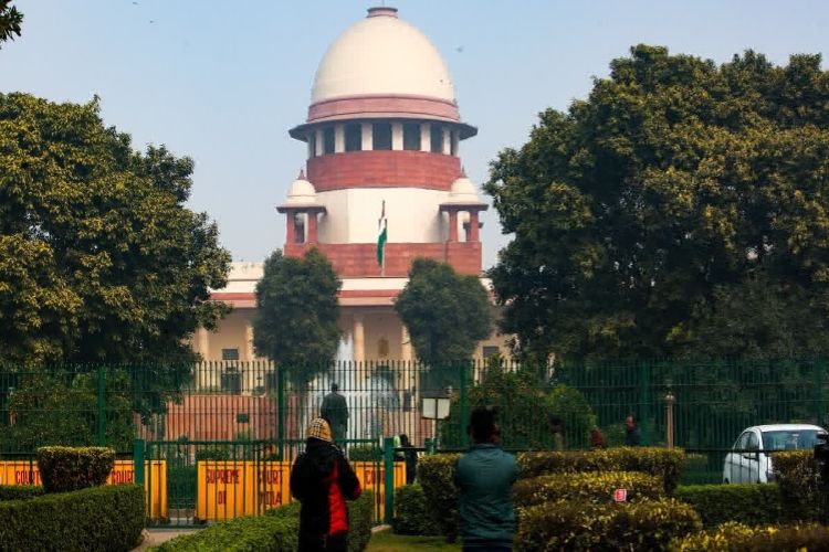 The Supreme Court announced the launch of a public information service, 'Jan Soochna Seva', in Hindi.