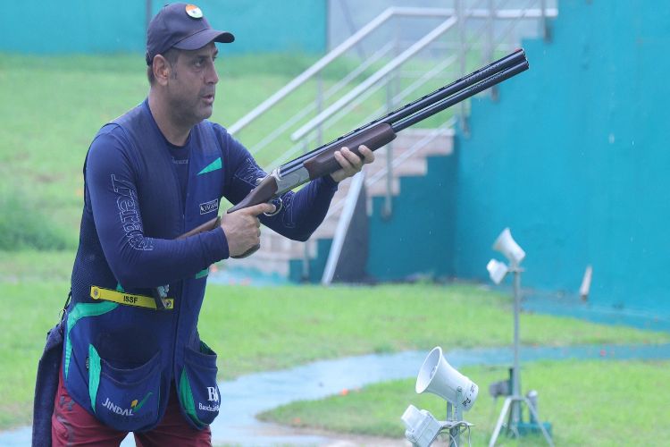 Mairaj's sporting journey: From bat to gun