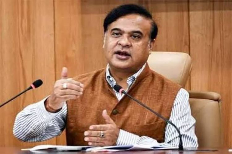 Assam CM directs district commissioners to shed colonial mindset