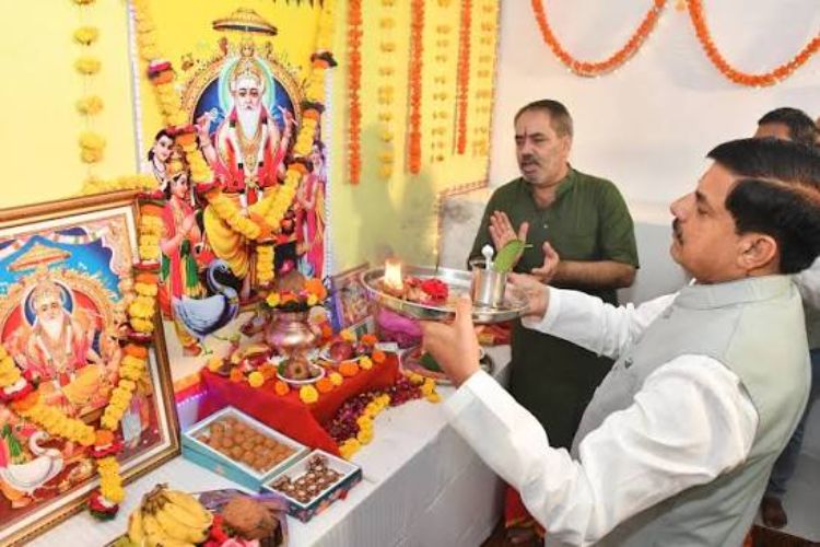 Jharkhand: Governor and Chief Minister greet people on Vishwakarma Puja