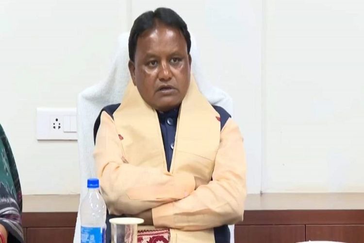  many states will have Chief Ministers who are 90 years old: Satishan
