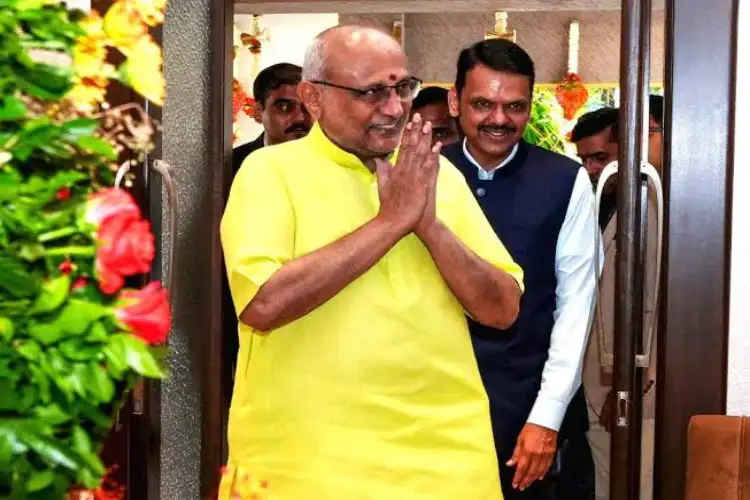 Vice President Radhakrishnan visits Maharashtra CM Fadnavis' 'Varsha' residence for Ganpati Darshan