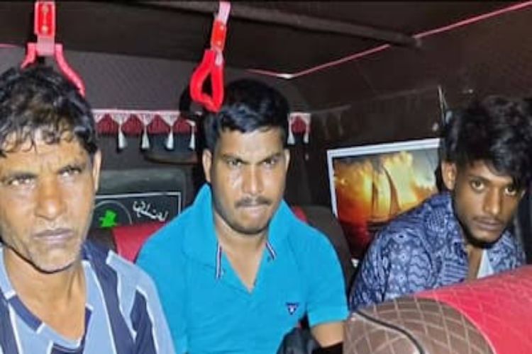 Kerala: Gang of armed robbers stripped and looted migrant workers