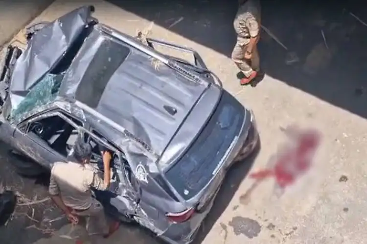 Karnataka: Woman dies after car falls from Bengaluru-Mysuru expressway flyover in Mandya