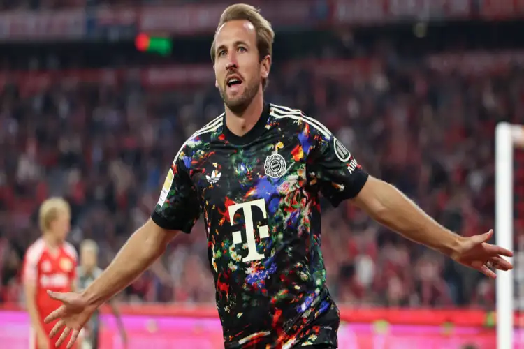 Harry Kane becomes fastest to reach 100 Bundesliga goals as Bayern thrash Union Berlin 7-0