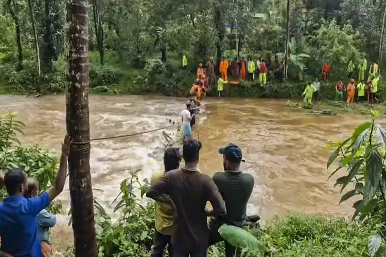 Keralam CM Satheesan to visit Pookkottumpadam after torrential rains claim 5 lives in Malappuram
