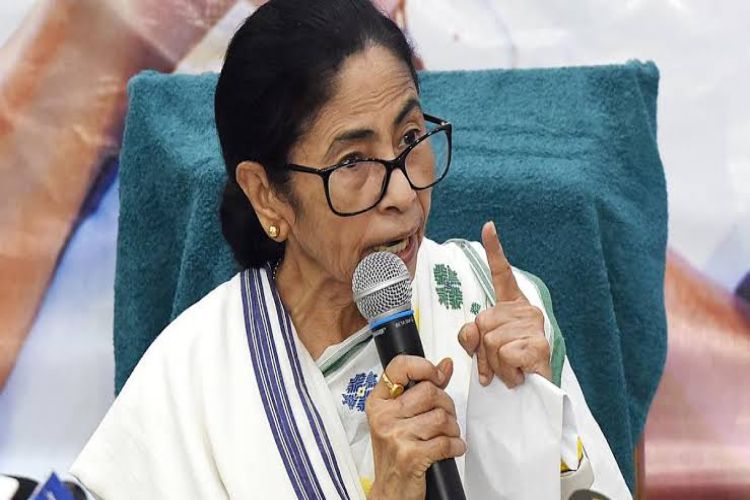 The Supreme Court will soon hear Mamata's petition against the Election Commission's decision.