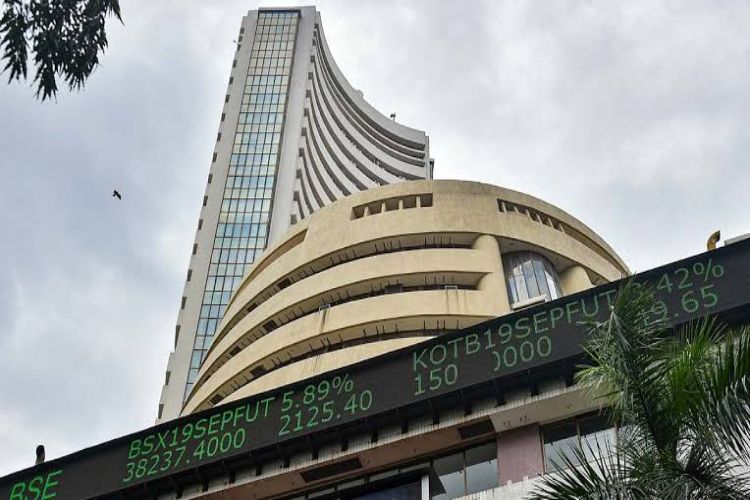 Sensex rises 564 points on softening crude oil prices, Nifty rises for fourth consecutive day