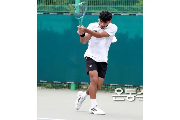 Asian Games: Aryan Thakur sweeps past Mongolian rival in soft tennis; Alisha Choudhary exits karate R16