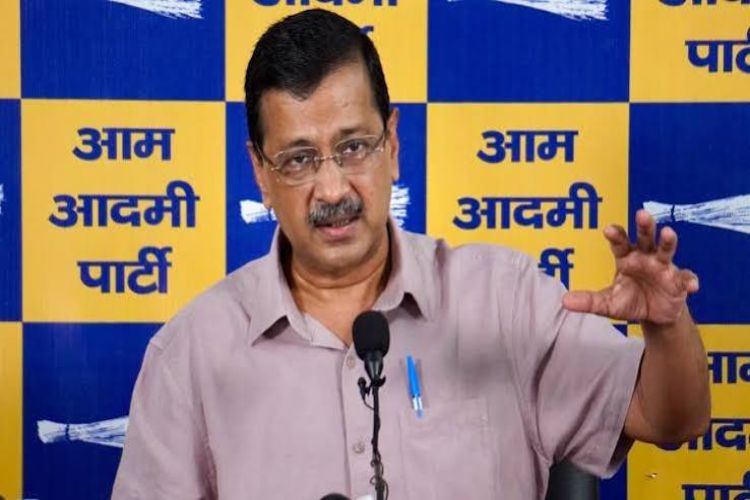 Kejriwal demanded the arrest of the Chief Election Commissioner and immediate cancellation of the SIR.
