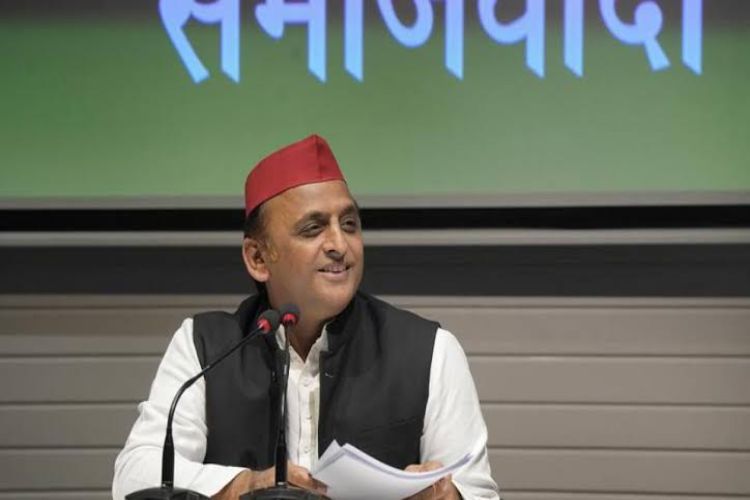 SP government will compensate for the damage caused by the bulldozer: Akhilesh