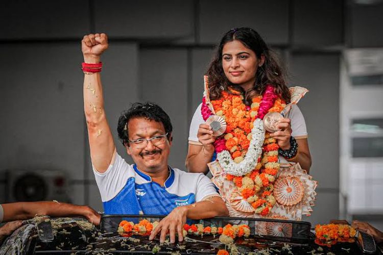 Manu Bhaker gets emotional remembering Jaspal Rana after missing out on a medal