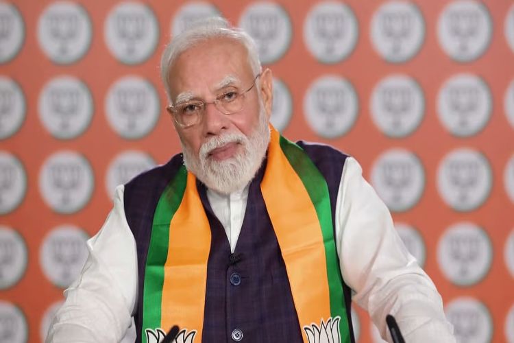 Prime Minister Modi said, 'No matter how much power we get, our basic path will remain that of service.'
