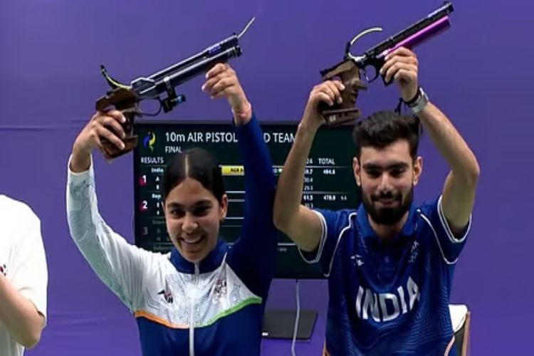 Kamaljeet, Suruchi pair won gold in the 10m air pistol mixed team event.