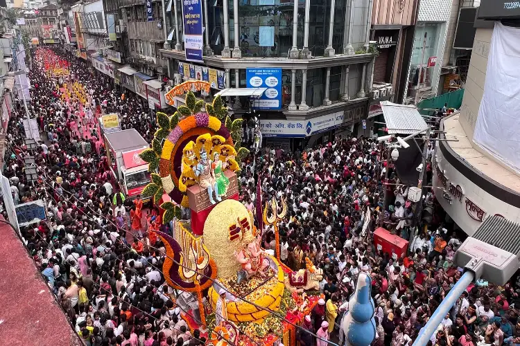 Ganesh Visarjan: Murlidhar Mohol, Maharashtra leaders join immersion festivities in Pune