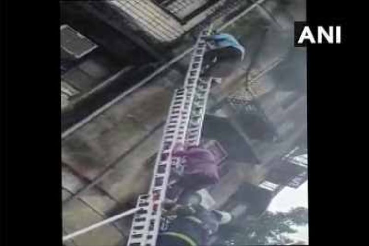 Fire breaks out in shops in South Mumbai building, one person feared trapped