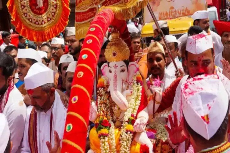 Ganeshotsav 2026: Pune bids farewell to five revered Ganpati idols as visarjan procession begins