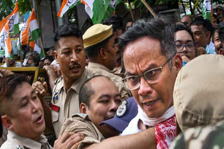 Congress workers in Karnataka protest against SIR, demand CEC's resignation