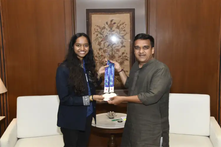 Gujarat Deputy CM Harsh Sanghavi honours Elavenil for double medal run at Asian Games 2026