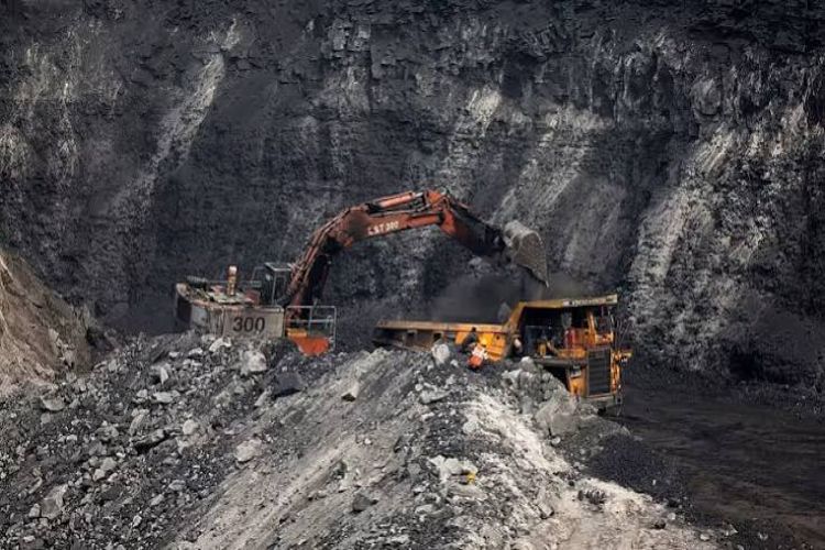 Coal India, HURL sign pact to explore syngas-based urea production
