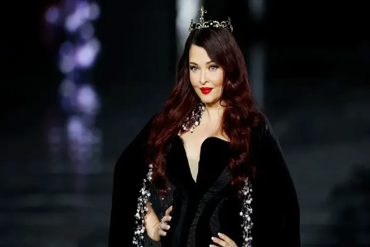 Aishwarya Rai Bachchan's regal look at the Paris Fashion Show.
