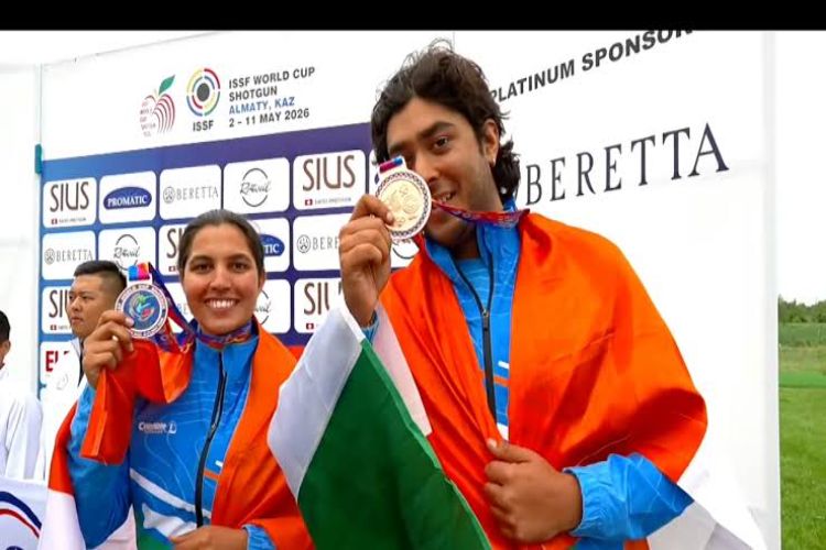 Niru-Kainan pair in trap mixed team final