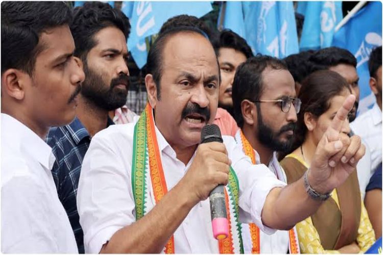 Kerala CM rejects police request to increase vehicles in his security convoy