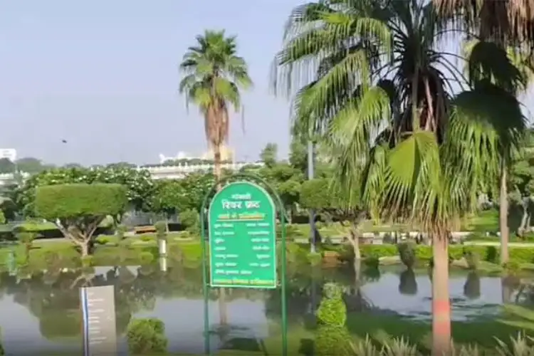 Lucknow: Gomti riverfront closed until further notice due to waterlogging