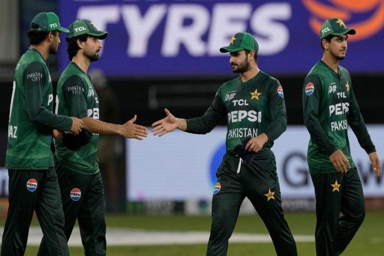 Indian and Pakistani players did not shake hands but there was no controversy in the final.
