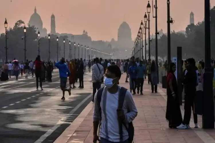Delhi breathes 'Moderate' air as AQI hits 187, highest in nearly three months